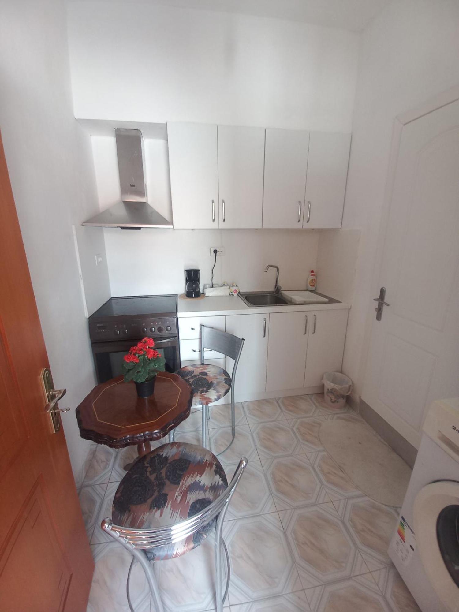 Aleko Guest House Гирокастра Экстерьер фото