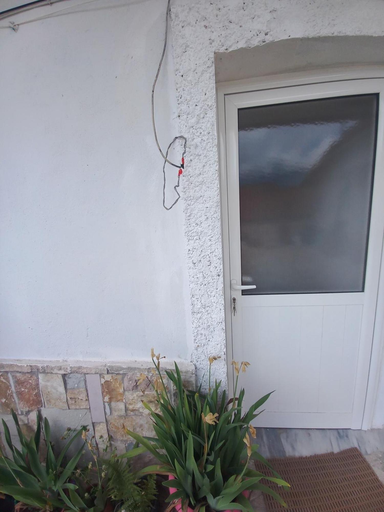 Aleko Guest House Гирокастра Экстерьер фото